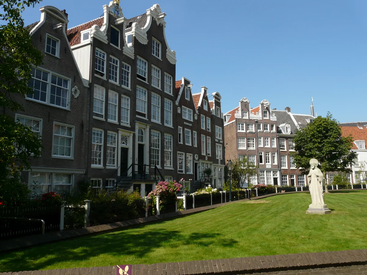 begijnhof amsterdam