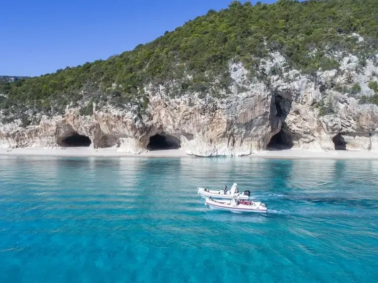 cala gonone excursion en deriveur avec skipper dans le golfe dorosei 19