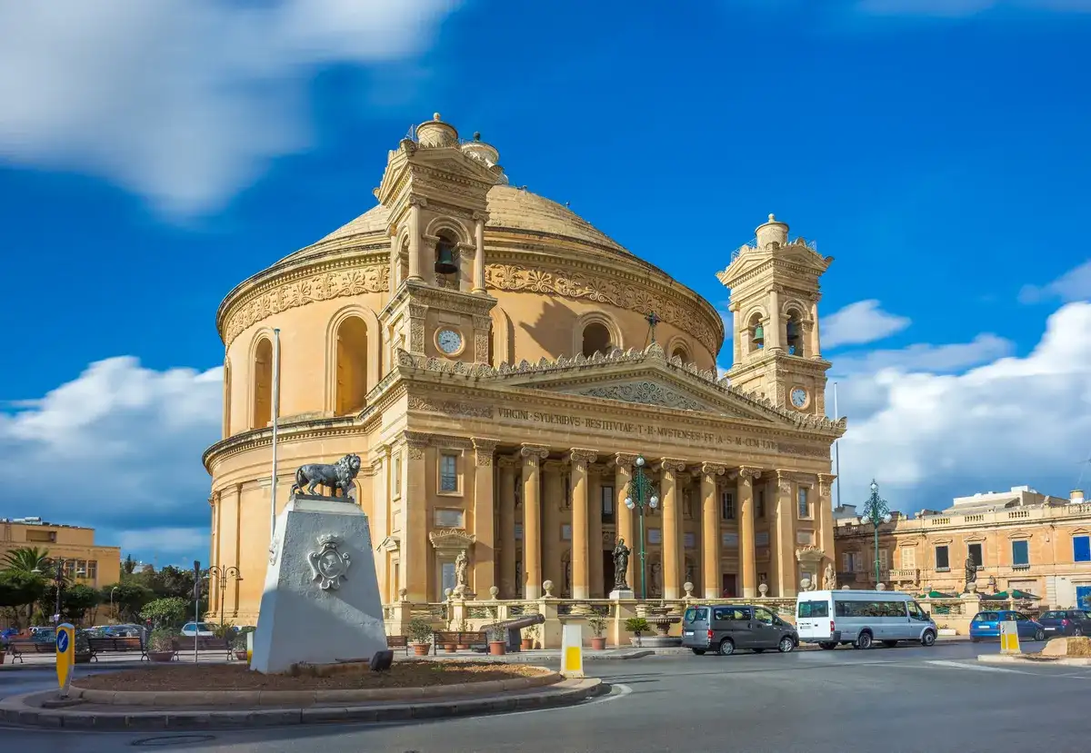 cathedrale de mosta 12 11zon