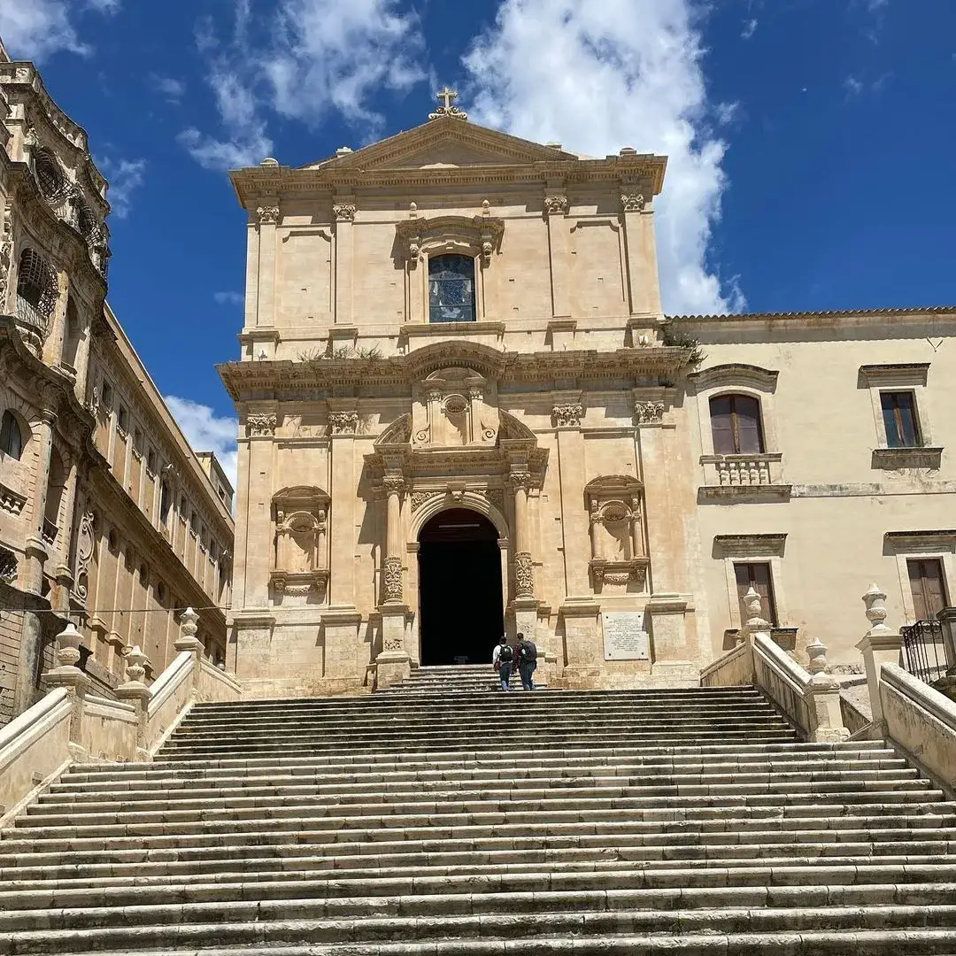 eglise santa chiara