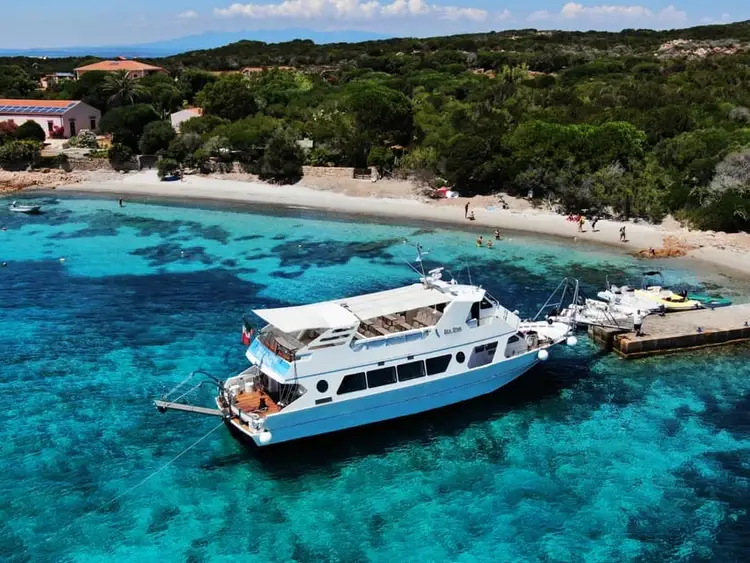 excursion bateau vers iles maddalena