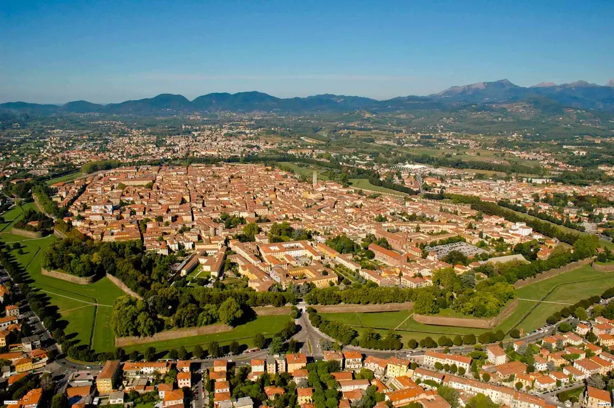 remparts lucques