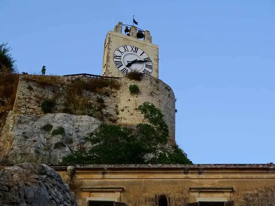 tour de horloge modica