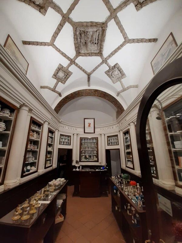antica farmacia provenzano 2