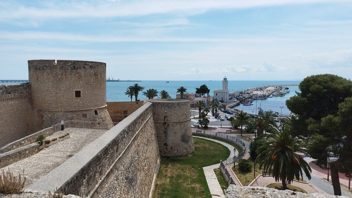 château souabe manfredonia