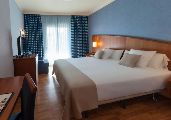 hotel delfín