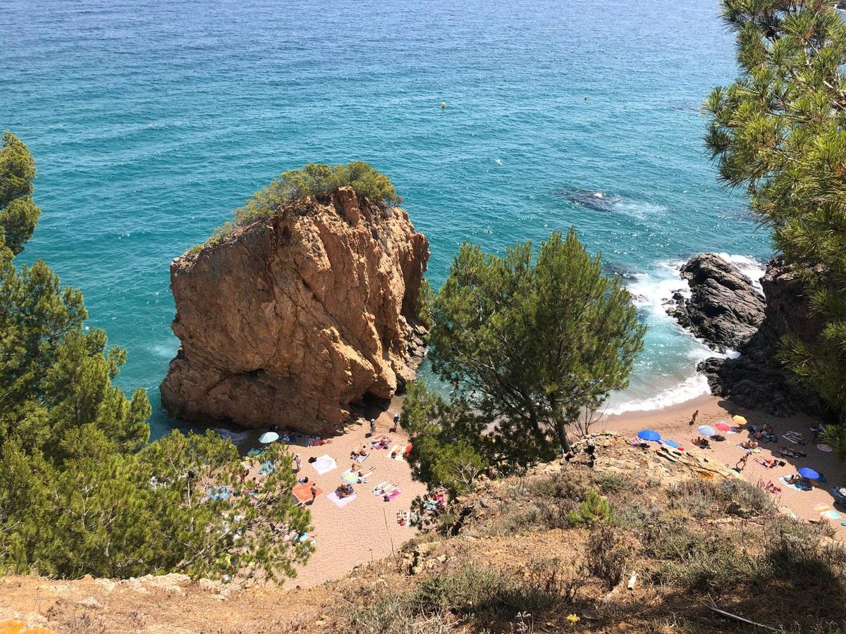 playa de illa roja en begur