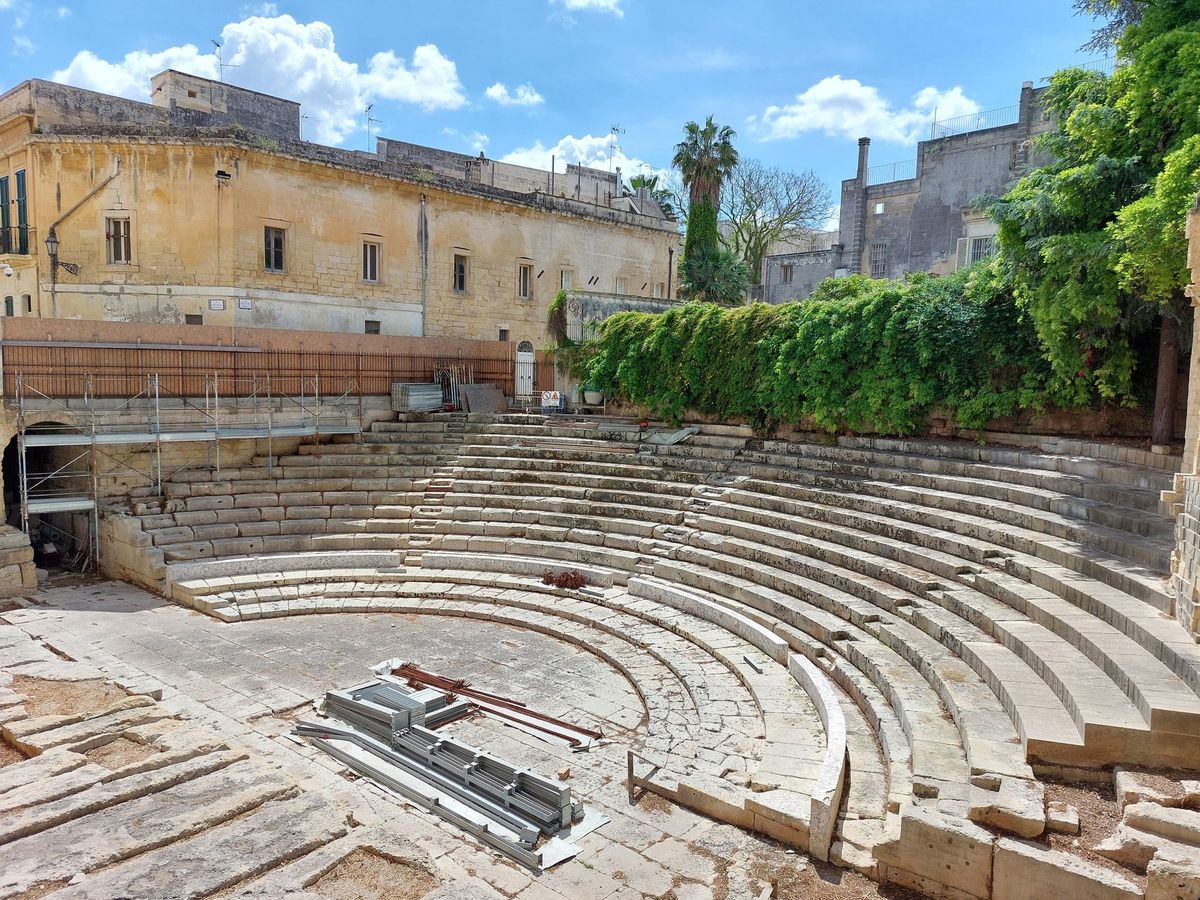 theatre romain lecce small