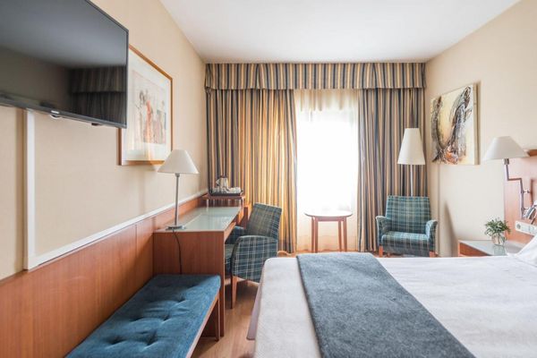 up rooms vic hotel