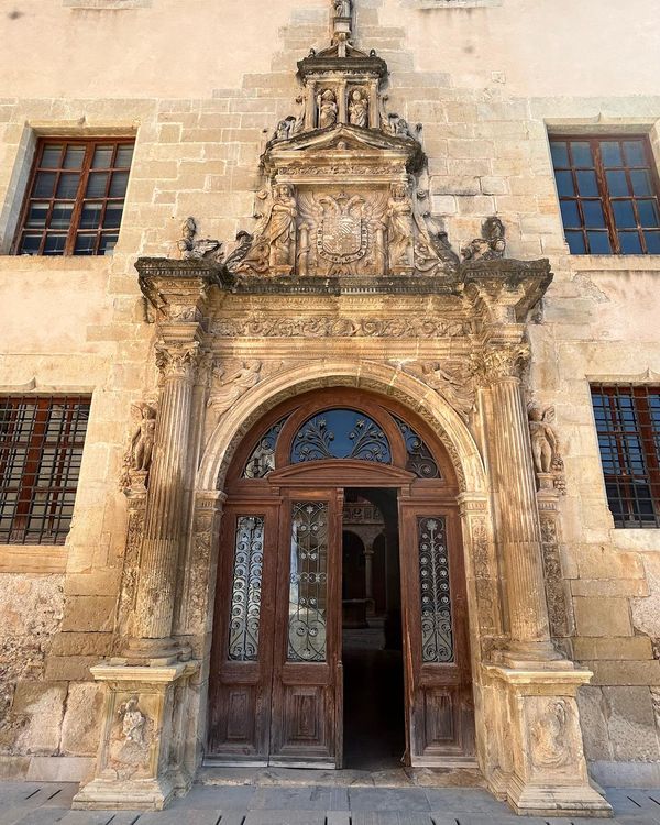 entree college royal tortosa