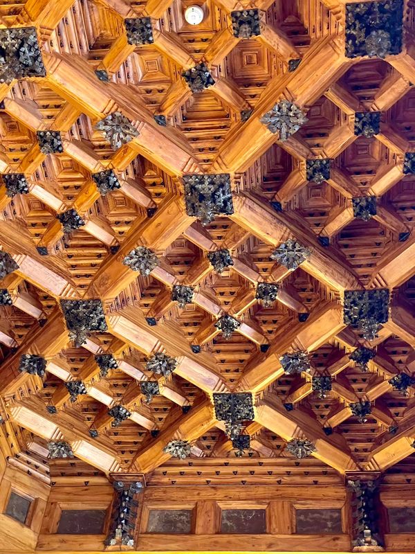 plafond palais guell 2