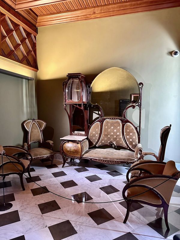 salon palais guell